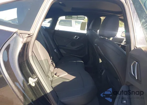 2024 BMW 228I Gran Coupe xDrive z USA, uszkodzony, nr VIN WBA73AK01R7R14185